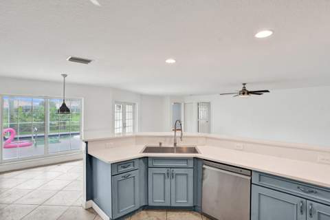 9352 Cascade Court, Boynton Beach FL - photo 10 of 65