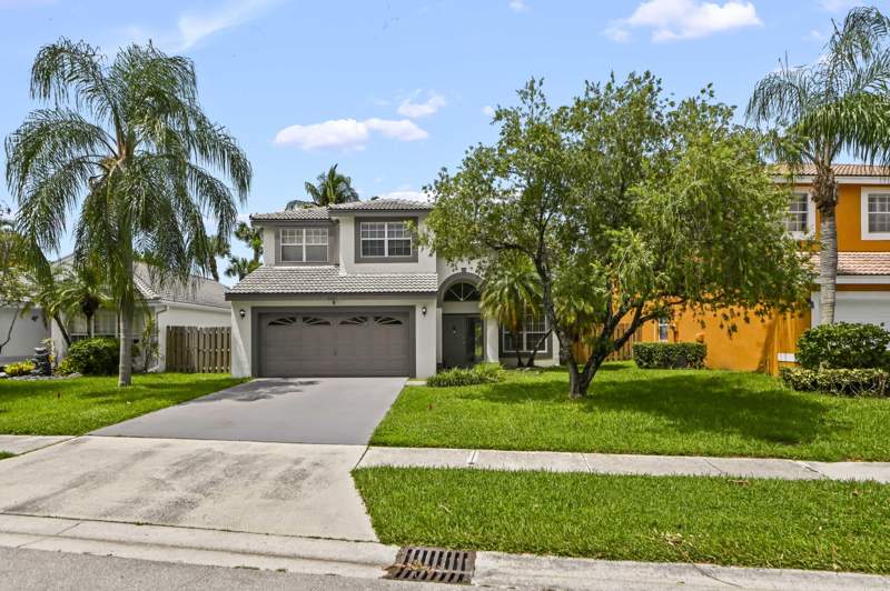 4 bedroom Single Family Residence at 7581 Bristol Bay Lane, Lake Charleston, Lake Worth — photo 2