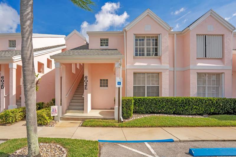 2 bedroom Condominium at 602 Muirfield Court, Muirfield Condo, Jupiter — photo 3