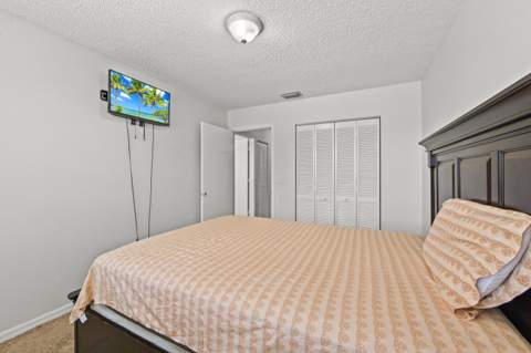 7581 Bristol Bay Lane, Lake Worth FL - photo 23 of 34