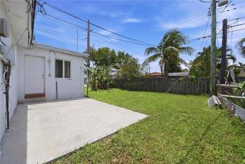 2300 N 57th Terrace, Hollywood FL - photo 21 of 25