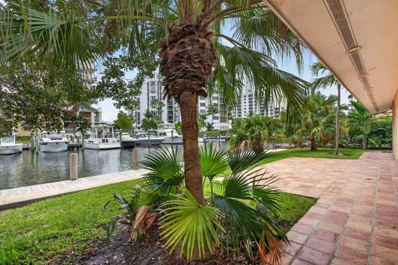 3 bedroom Single Family Residence at 1390 E Terra Mar Drive, Terra Mar Island Estates, Pompano Beach — photo 5