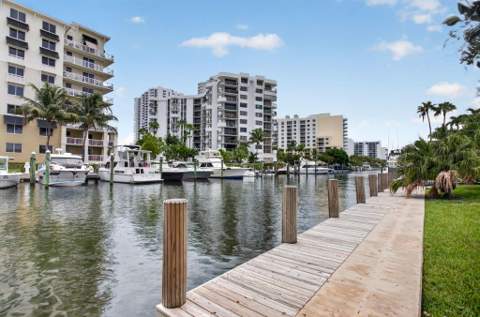 1390 E Terra Mar Drive, Pompano Beach FL - photo 7 of 66