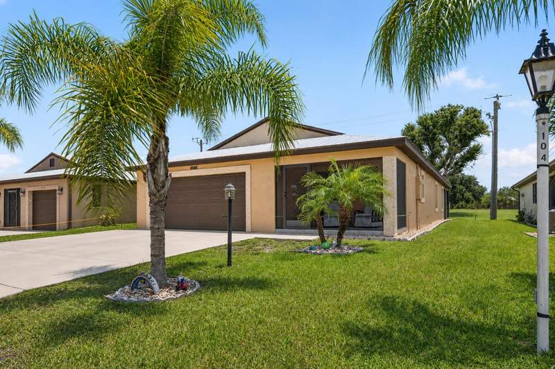 2 bedroom Single Family Residence at 6456 Alemendra Street, Spanish Lakes Fairways Leasehold Estates, Fort Pierce — photo 2