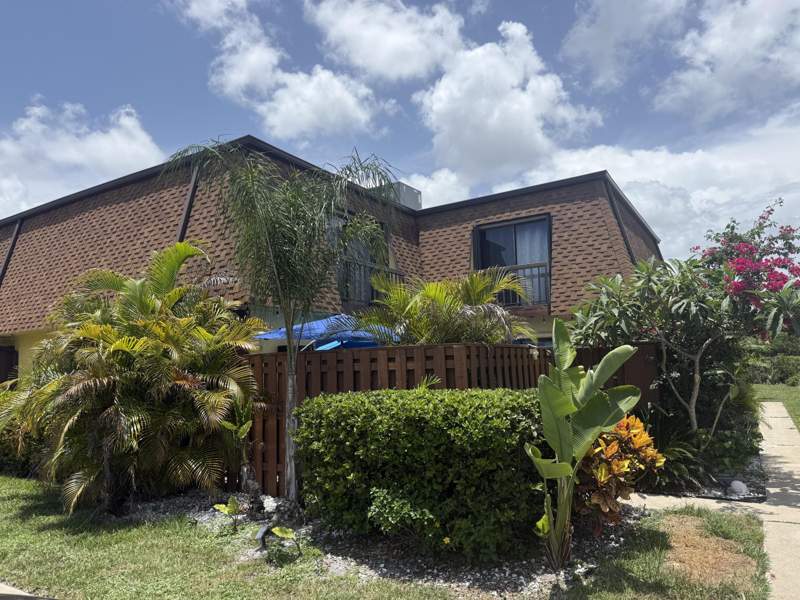2 bedroom Townhouse at 110 N Delaware Boulevard #11A, Sims Creek Phase II, Jupiter — photo 1