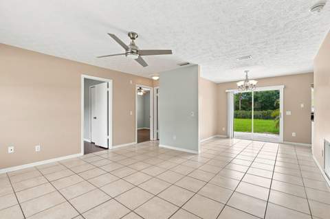 3873 SW Daisy Street, Port St. Lucie FL - photo 7 of 25