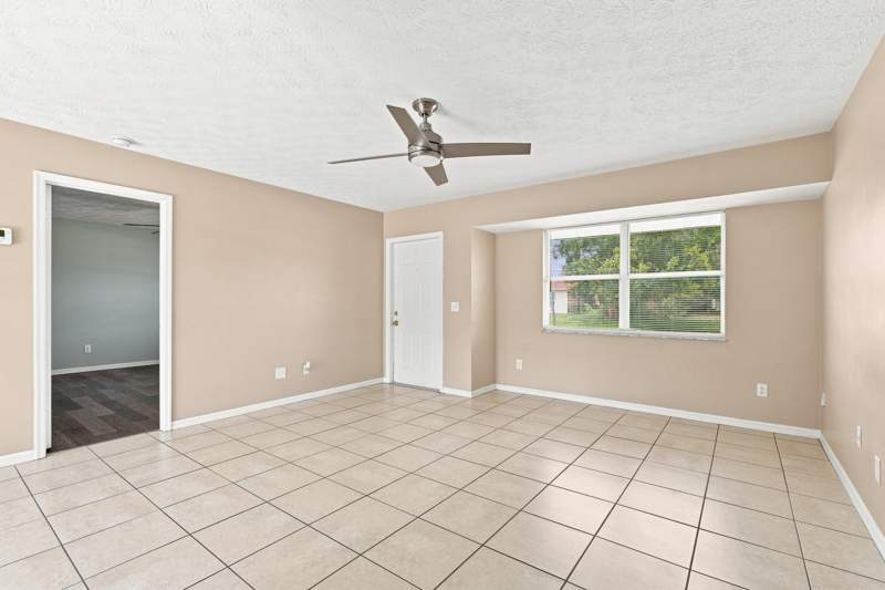 3 bedroom Single Family Residence at 3873 SW Daisy Street, Port St Lucie Section 22, Port St. Lucie — photo 5