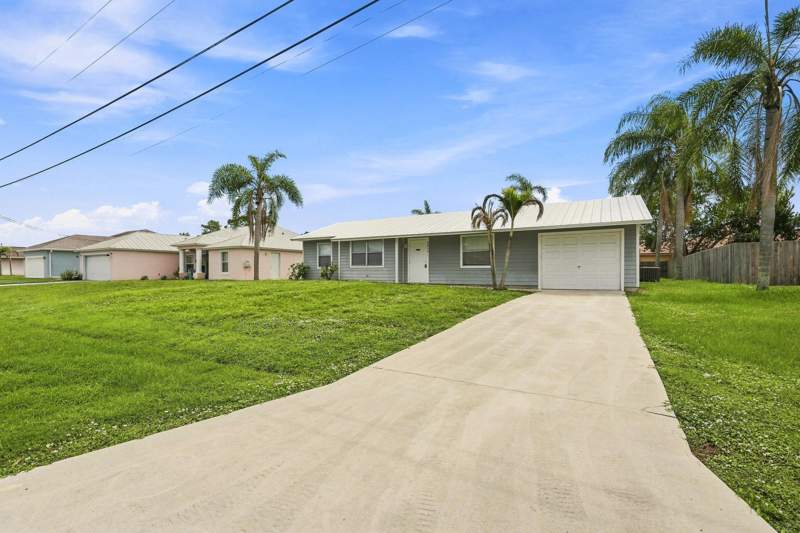 3 bedroom Single Family Residence at 3873 SW Daisy Street, Port St Lucie Section 22, Port St. Lucie — photo 3