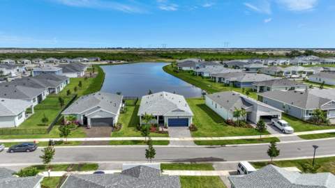 14183 SW Harker Street, Port St. Lucie FL - photo 6 of 44