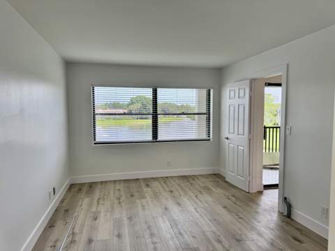 6962 Briarlake Circle #203, Palm Beach Gardens FL - photo 8 of 19