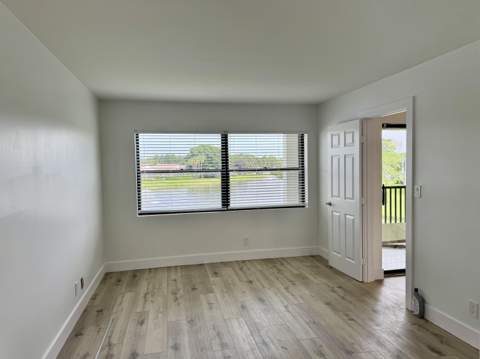 6962 Briarlake Circle #203, Palm Beach Gardens FL - photo 15 of 19