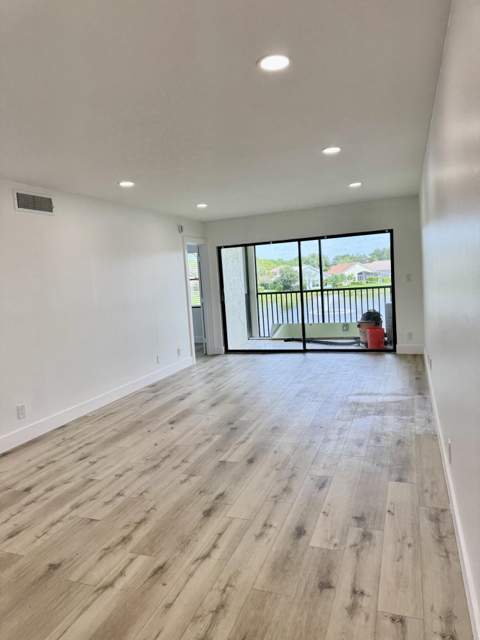 6962 Briarlake Circle #203, Palm Beach Gardens FL - photo 19 of 19