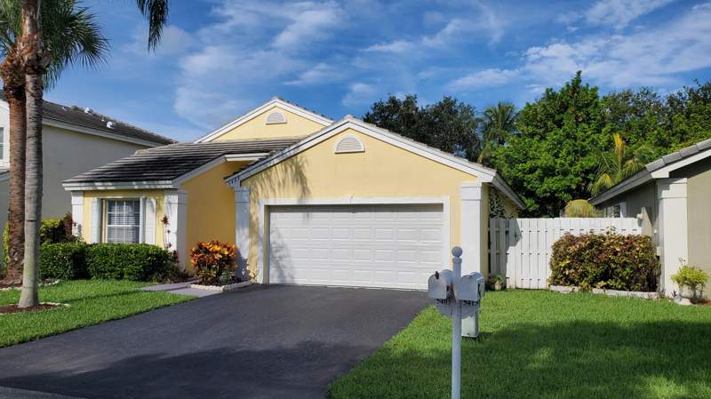 3 bedroom Single Family Residence at 5403 NW 55th Terrace, Winston Park Section One, Coconut Creek — photo 3