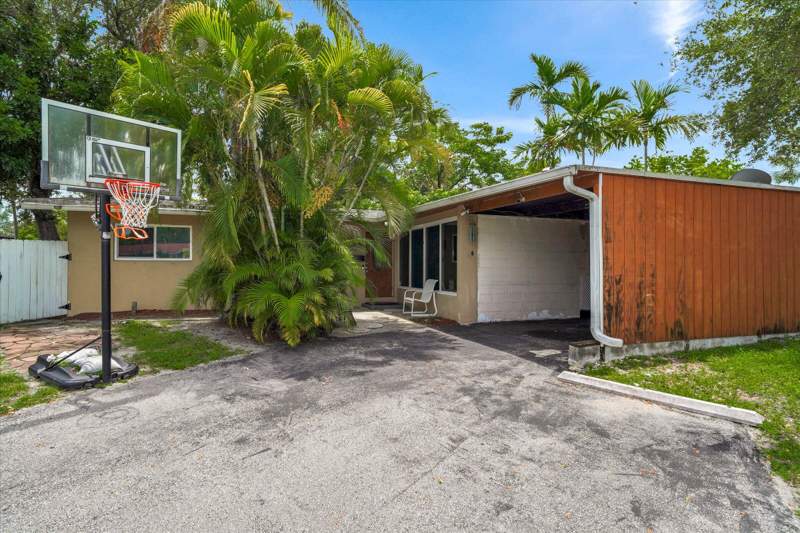 3 bedroom Single Family Residence at 308 NW 27th Street, Babco Heights, Wilton Manors — photo 3