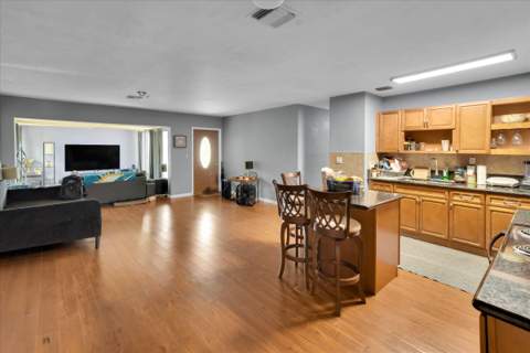 308 NW 27th Street, Wilton Manors FL - photo 7 of 34