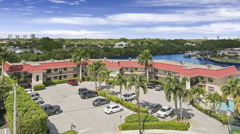 2 bedroom Condominium at 711 Hummingbird Way #201, Rivers Landing Condo, North Palm Beach — photo 3