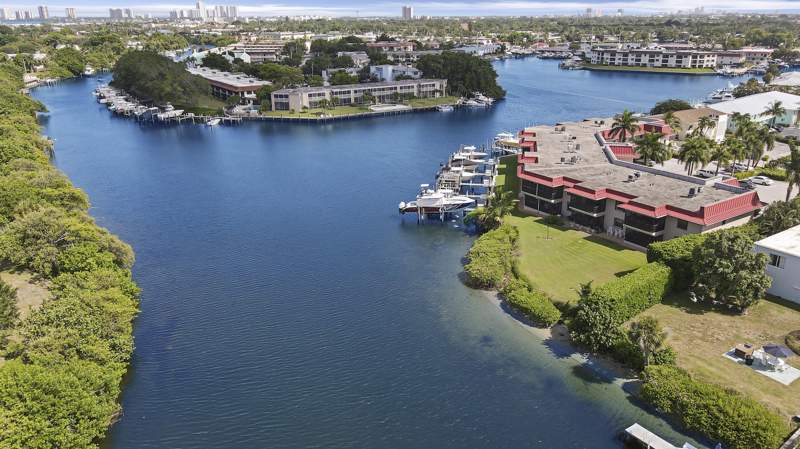 2 bedroom Condominium at 711 Hummingbird Way #201, Rivers Landing Condo, North Palm Beach — photo 5