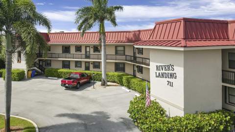 711 Hummingbird Way #201, North Palm Beach FL - photo 10 of 48