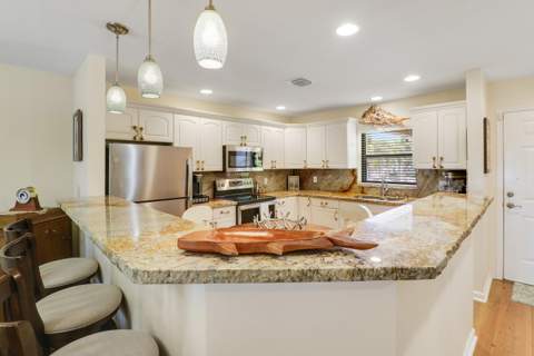711 Hummingbird Way #201, North Palm Beach FL - photo 20 of 48