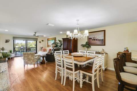711 Hummingbird Way #201, North Palm Beach FL - photo 18 of 48