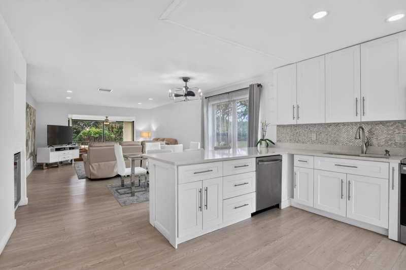 2 bedroom Condominium at 8545 Casa Del Lago #38 H, Fairways Of Boca Lago Condo, Boca Raton — photo 1