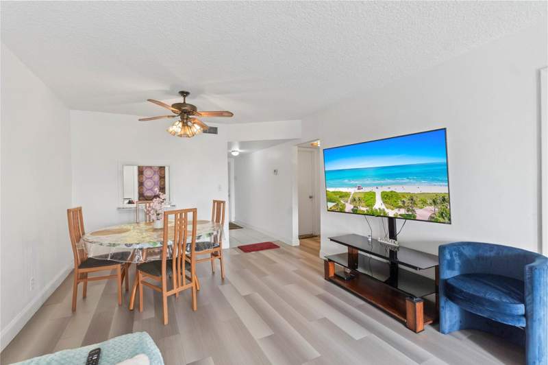 2 bedroom Condominium at 5800 W Margate Boulevard #346-3, Margate Gardens Condo, Margate — photo 4
