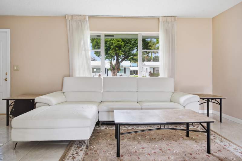 2 bedroom Single Family Residence at 8212 NW 12th Court, Lauderdale West 2 Sec, Plantation — photo 4
