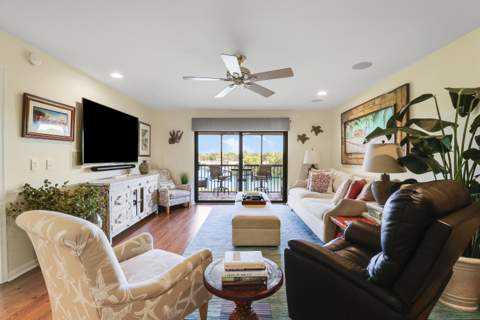 711 Hummingbird Way #201, North Palm Beach FL - photo 17 of 48