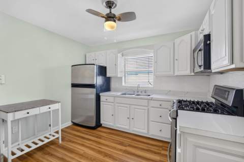 1547 W 10th Street, Riviera Beach FL - photo 13 of 37