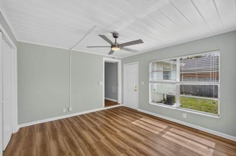 1547 W 10th Street, Riviera Beach FL - photo 19 of 37