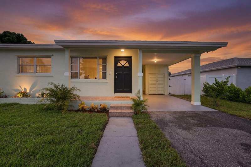 3 bedroom Single Family Residence at 1547 W 10th Street, Harmony Heights, Riviera Beach — photo 1