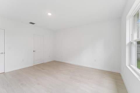 1068 SW Mataro Avenue, Port St. Lucie FL - photo 24 of 29