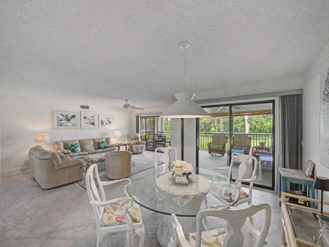5132 SE Club Way #202, Stuart FL - photo 12 of 34