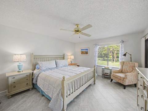5132 SE Club Way #202, Stuart FL - photo 14 of 34