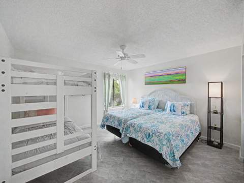 5132 SE Club Way #202, Stuart FL - photo 21 of 34