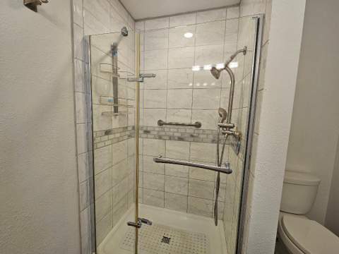 7680 SE Shenandoah Drive, Hobe Sound FL - photo 19 of 41