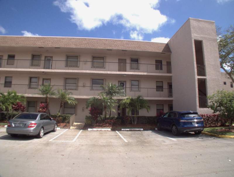 2 bedroom Condominium at 10332 Sunrise Lakes Boulevard #111, Sunrise Lakes IV, Sunrise — photo 3