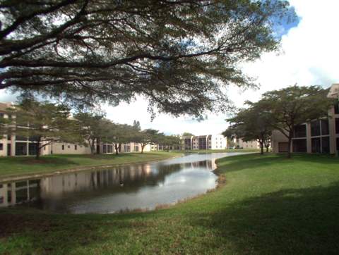 10332 Sunrise Lakes Boulevard #111, Sunrise FL - photo 22 of 25