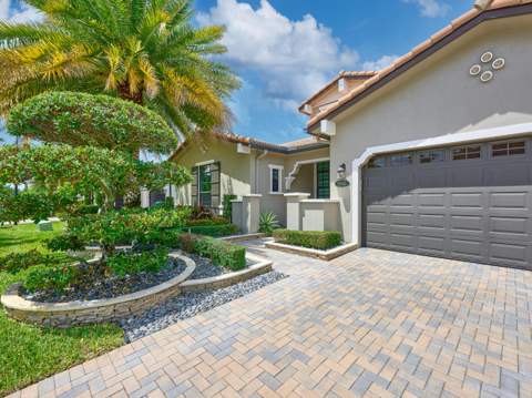 8965 Watercrest Circle, Parkland FL - photo 19 of 118
