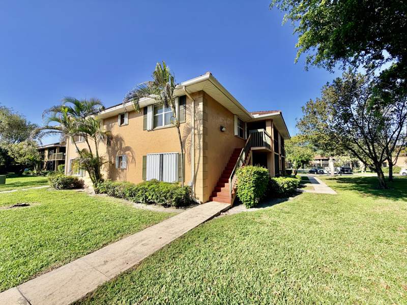 2 bedroom Condominium at 741 NW 104th Avenue #203, Bella Grand Condo, Pembroke Pines — photo 2