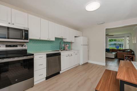 5631 Freedom Street, Hollywood FL - photo 12 of 31