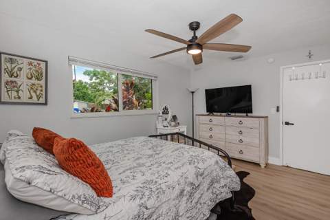 5631 Freedom Street, Hollywood FL - photo 18 of 31