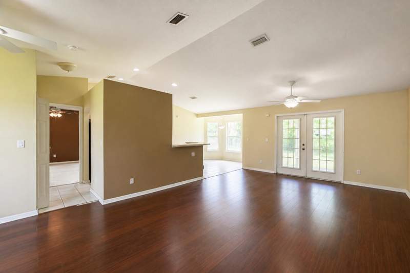 3 bedroom Single Family Residence at 491 SE Starflower Avenue, Port St Lucie Section 13, Port St. Lucie — photo 3