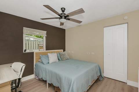 5631 Freedom Street, Hollywood FL - photo 23 of 31