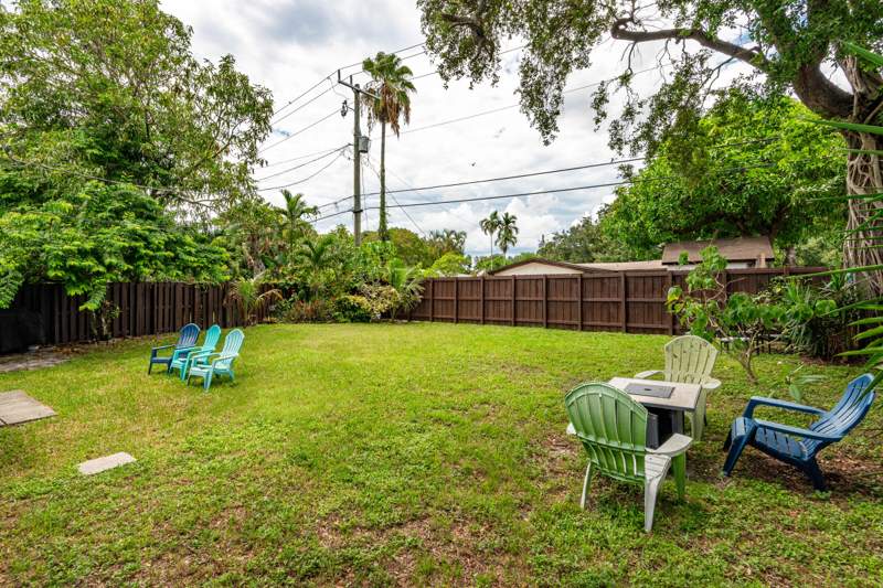 3 bedroom Single Family Residence at 5631 Freedom Street, Playland Estates Sec 2, Hollywood — photo 2