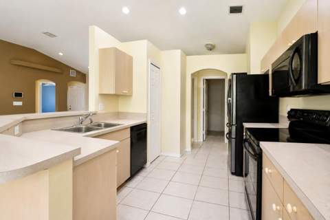 491 SE Starflower Avenue, Port St. Lucie FL - photo 6 of 23
