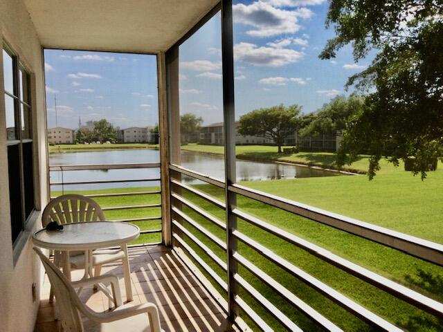 2 bedroom Condominium at 571 Fanshaw, Century Village, Boca Raton — photo 1