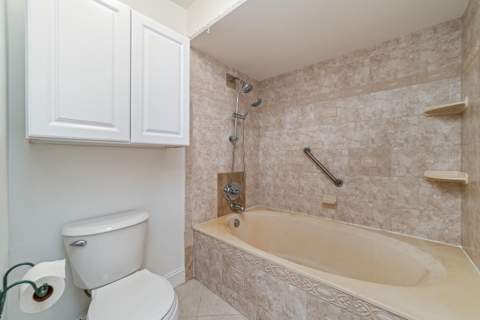 219 Wildwood Circle, Deerfield Beach FL - photo 23 of 28