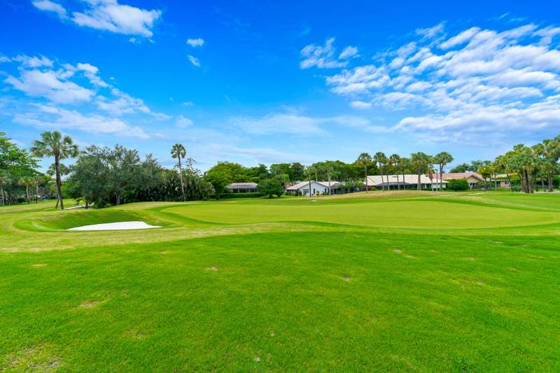 4 bedroom Townhouse at 219 Wildwood Circle, Wildwood of Deercreek, Deerfield Beach — photo 4