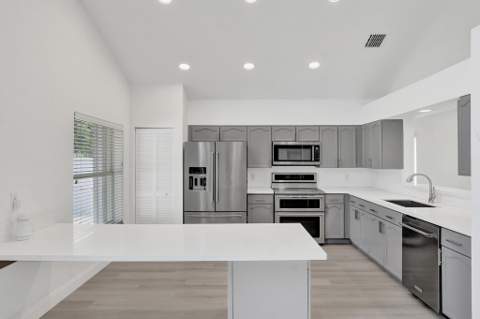 10729 Edinburgh Street, Cooper City FL - photo 15 of 63